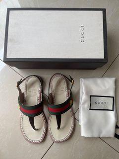 Preloved Authentic Gucci Kids size 29