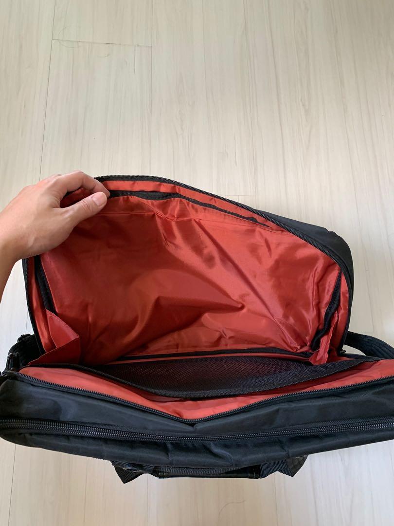 Samsonite hand carry/sling/shoulder bag, Computers & Tech, Parts