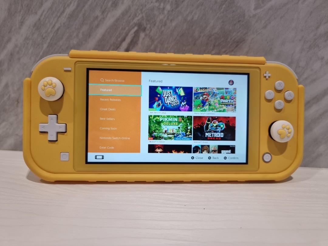 Switch Lite (With Box), Video Gaming, Video Game Consoles, Nintendo on Carousell