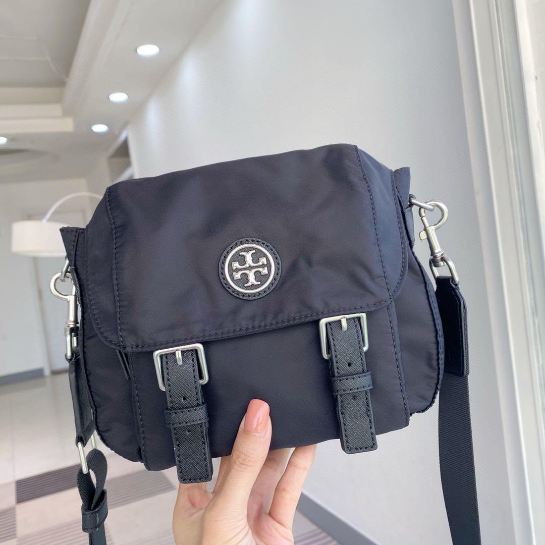 tory burch messenger bag