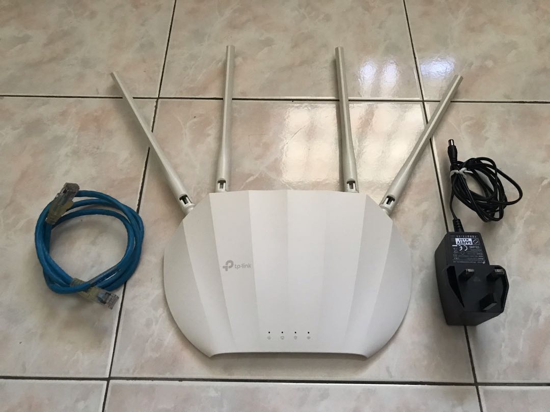Tp-link wifi Access Point TL-WA1201, Computers & Tech, Parts & Accessories,  Networking on Carousell