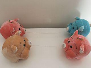 Tug of war pigs (Soft Toy)