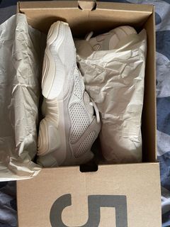 (Category: ) located in . Submitted by apineappleshoes (Listing ID 1122032382, Image 1). Description: .