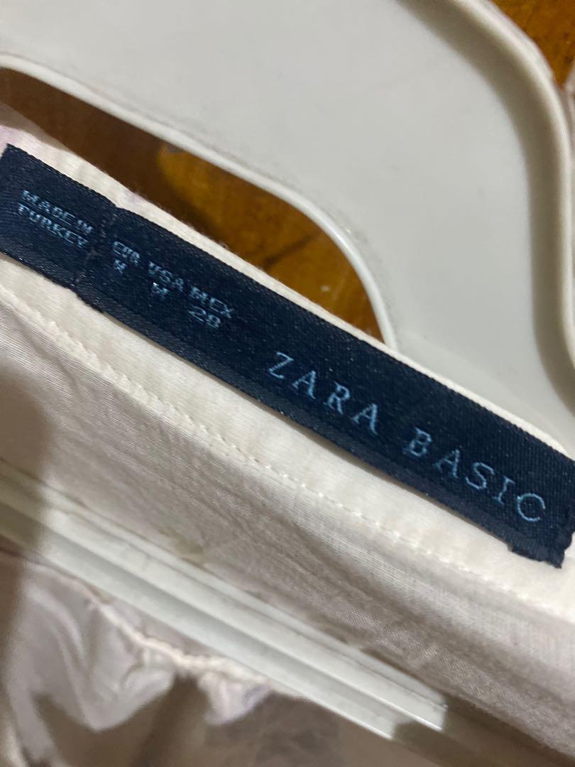 ZARA BASIC FLORAL LONG SLEEVES (Category: Longsleeves) located in Manila. Submitted by preloveditemsofanna (Listing ID 1122108793, Image 2). Description: Hi! I only used this item once. Padala from abroad. Thank you for browsing! Buyer will shoulder the shipping fee. Preferably within Manila para di lugi sa delivery fee. .
