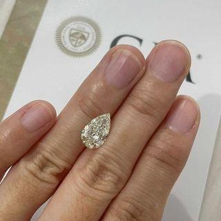 2.01 ct. (Big Face) VS2 GIA Cert. PEAR Diamond