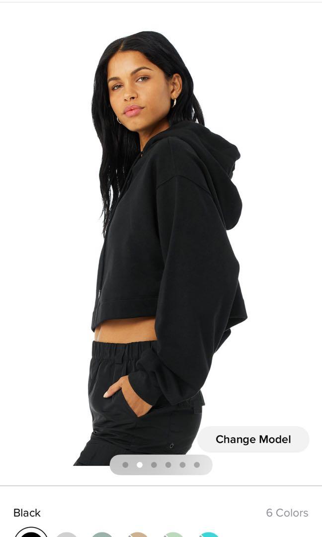 Alo Yoga Bae Hoodie in Black (XS), Women's Fashion, Coats, Jackets and  Outerwear on Carousell