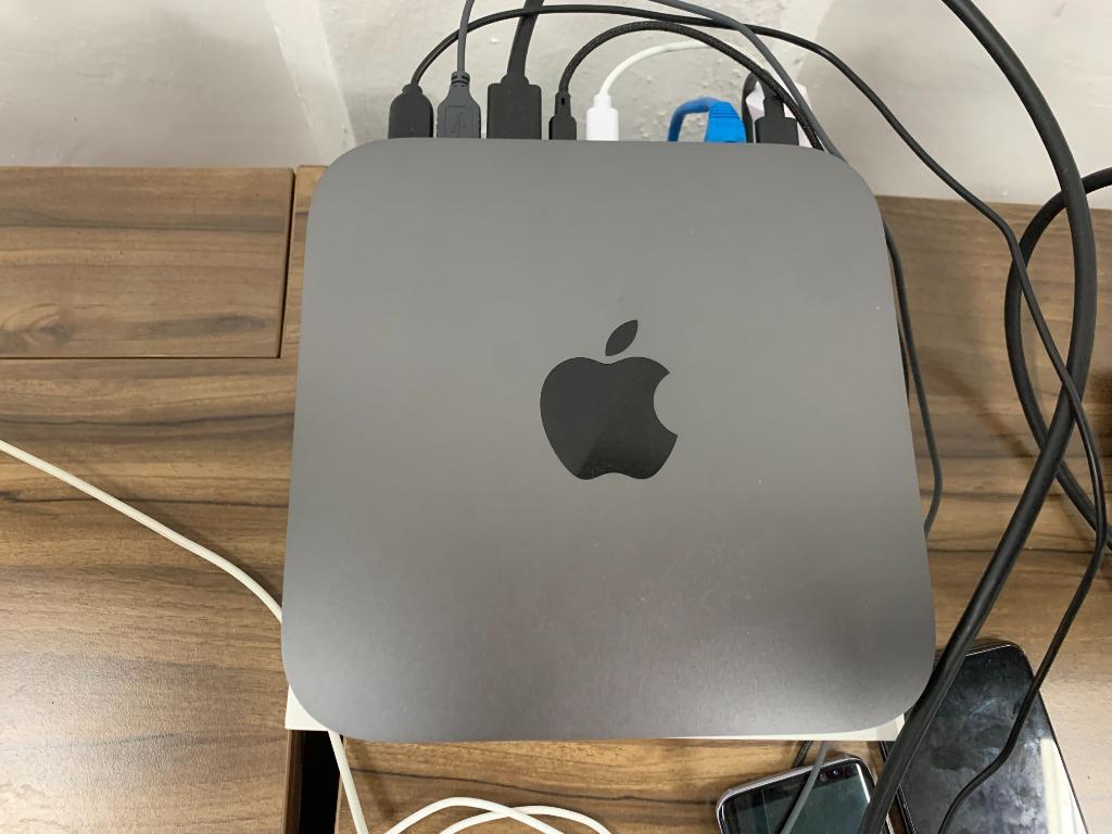 Mac mini 2018 メモリ8GB SSD128GB i3 本体のみ