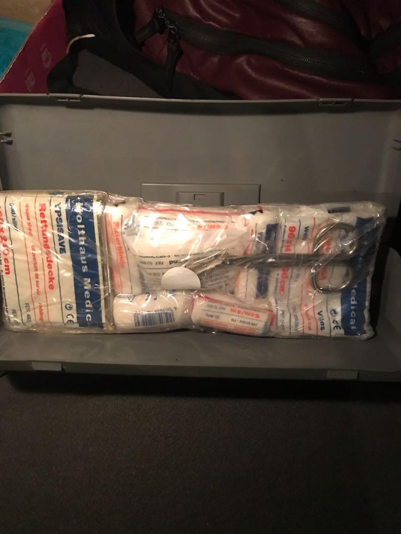 BMW first aid(2000)(Collectors)Original, Auto Accessories on Carousell