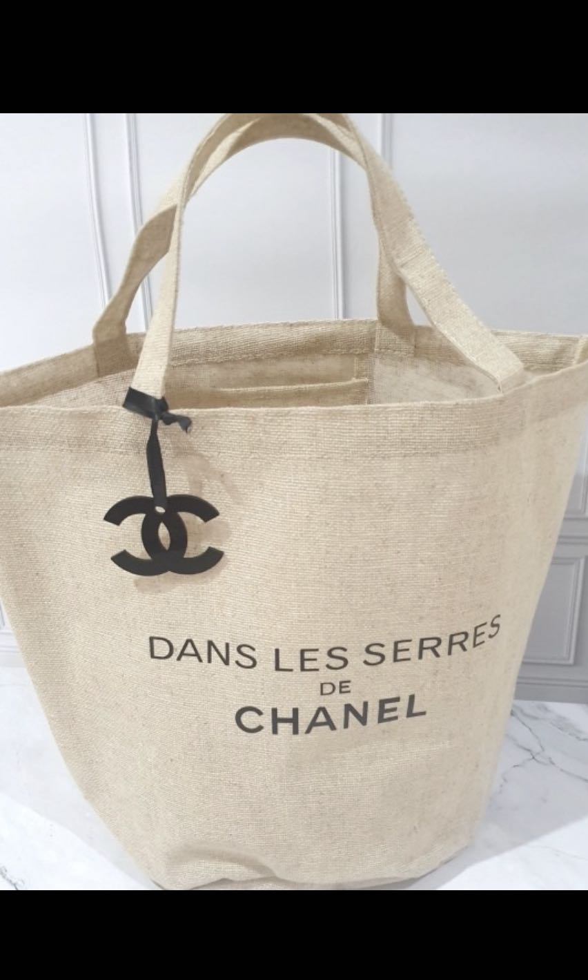 Chanel Dans Les Serres VIP Gift