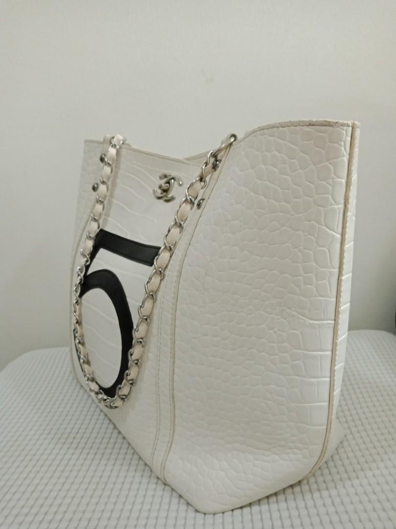 Chanel pharrell outlet purse