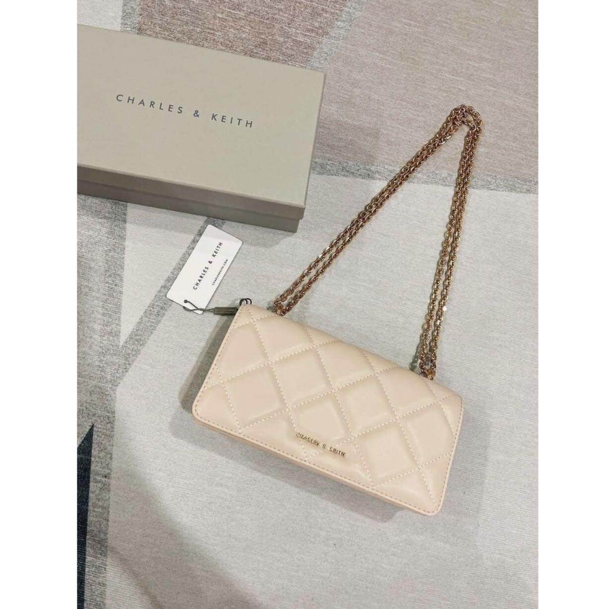 Charles and keith quilted sling bag discount