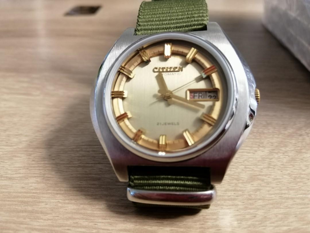 Citizen 星辰70年代中古時計自動雙日曆all Stainless Steel Automatic 特色金圈字釘刻度淺草綠金色原裝面罕有特色殼型原裝角度冇打磨size 39mm
