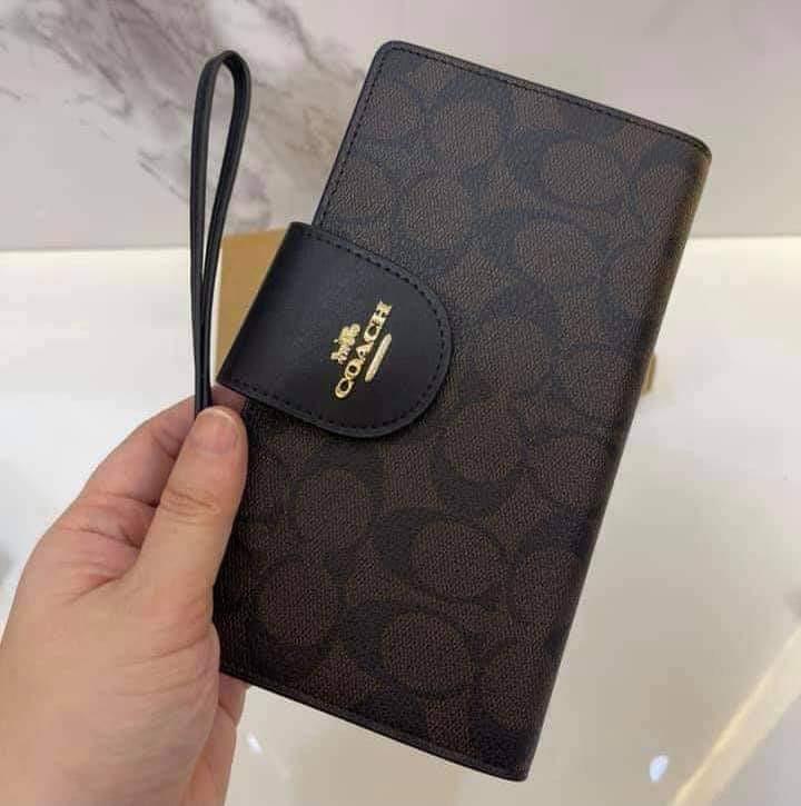 Coach cell phone deals wristlet