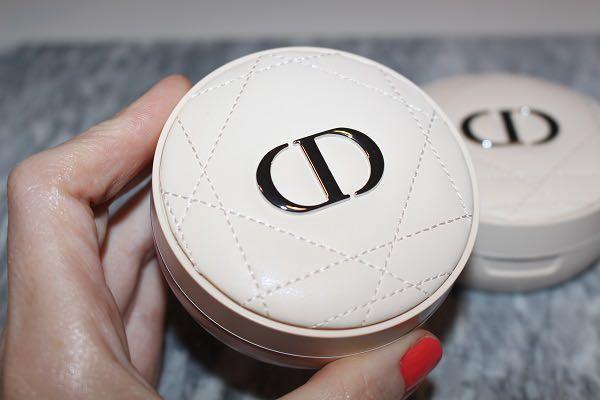DIOR FOREVER CUSHION POWDER  UltraFine Skin Fresh Loose Powder  Lon   Dior Beauty Online Boutique Singapore