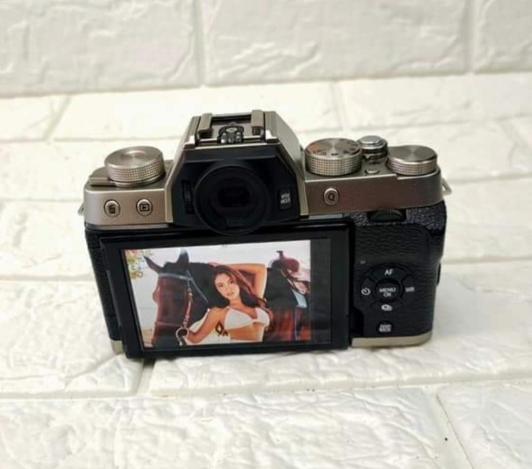 Fujifilm Xt100 4K HD Flipscreen Wifi Mirrorless, Photography, Cameras