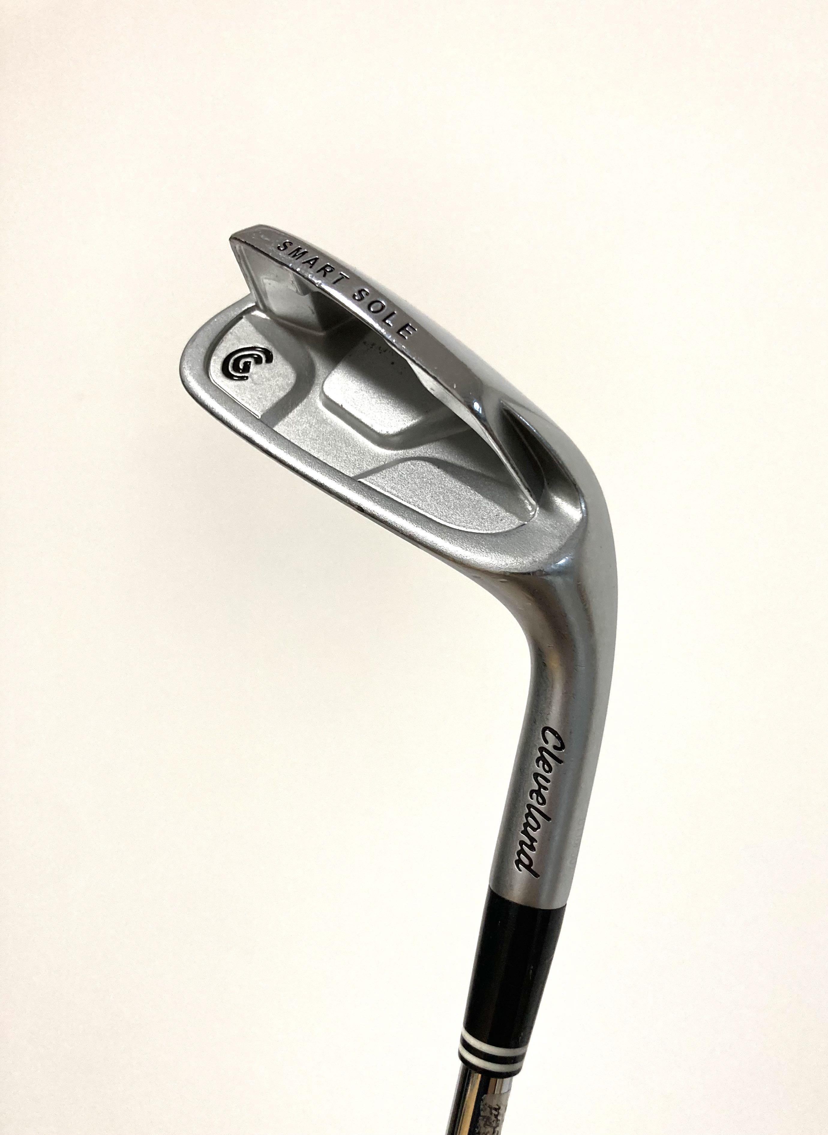 Cleveland Golf Wedge Chipper Smart Sole, Sports Equipment, Sports