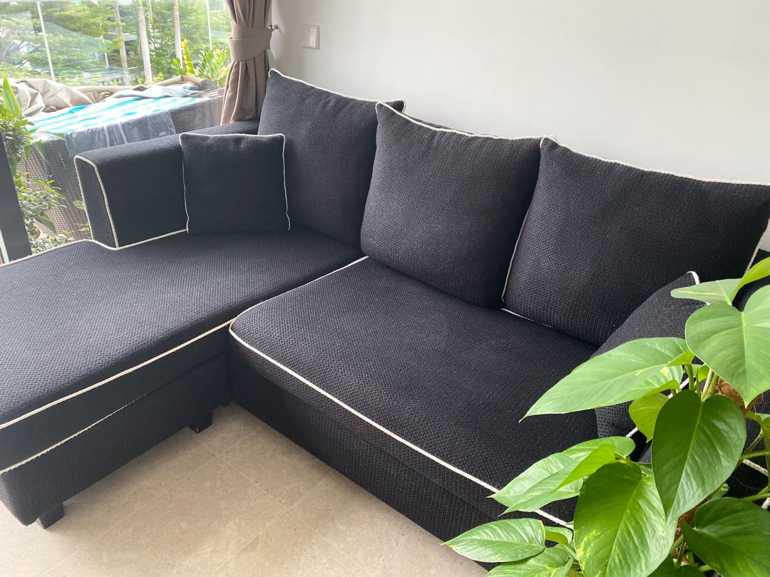 L shaped sofa ( can be configured to either side), Furniture