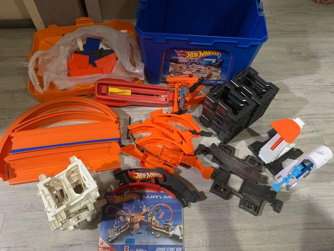 Hot wheels jumbo stunt box 50 clearance