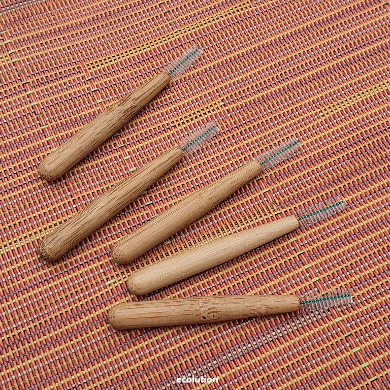 Interdental Bamboo Floss (Category: Oral Care) located in Manila. Submitted by ecolutionph (Listing ID 1122216729, Image 1). Description: - Interdental floss for braces - Reusable- washable floss until it can no longer be used - Soft & flexible- safe on the teeth & gums - Materials: -> Bristles: BPA-free nylon + metal wire -> Handle: bamboo - Size: 2.5 inches - Sold as: 5pcs interdental floss - Packaging: kraft box.