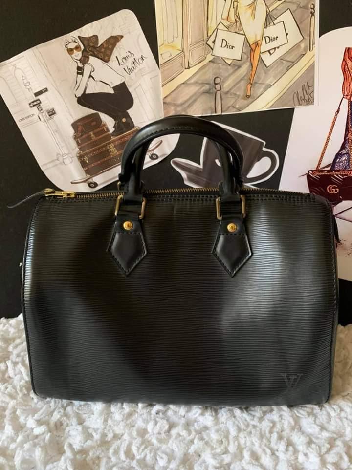 Louis Vuitton Speedy 30 (Category: Luxury Bags & Wallets) located in Manila. Submitted by bagislifeshop (Listing ID 1122274341, Image 2). Description: ▪️Louis Vuitton Speedy 30▪️ ☑️Available in Bacolod ✅💯% authentic ✅Material: black epi leather ✅Condition: 8.5/10 ✅Inclusion: dustbag only.