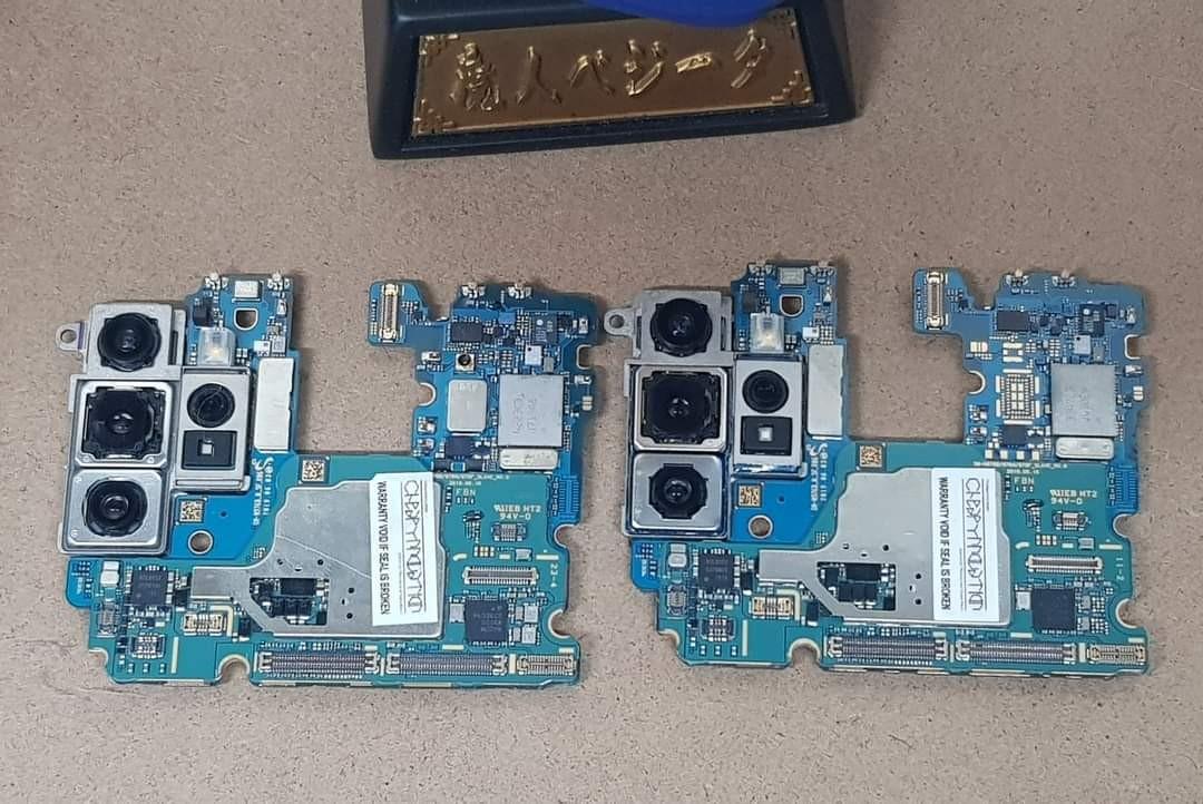 Motherboard for Samsung Note 10 Plus (Category: Samsung) located in Caloocan City. Submitted by cheapynnovation. (Listing ID 1122203950, Image 2). Description: 2pcs Samsung Note 10 Plus motherboard available 1 Note 10 Plus 5G 1 Note 10 Plus PH released ✅Warranty ✅Free installation ✅Home Service ✅Shipping Location: C3 Caloocan Chateau Valenzuela.