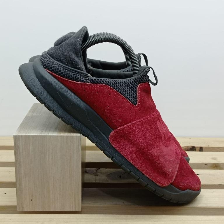 Sepatu nike benassi store