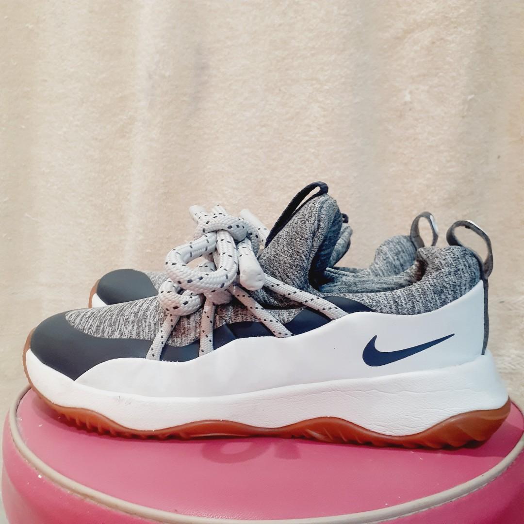 Nike city loop price deals malaysia