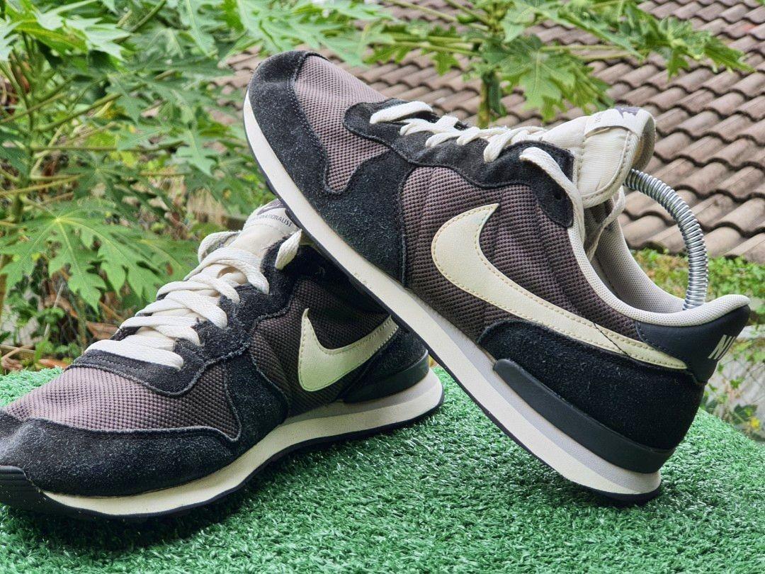 Nike internationalist mens size 10 2025