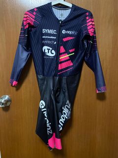 (Category: ) located in . Submitted by shopaholic_love2buy_sell_trade (Listing ID 1122301472, Image 1). Description: .