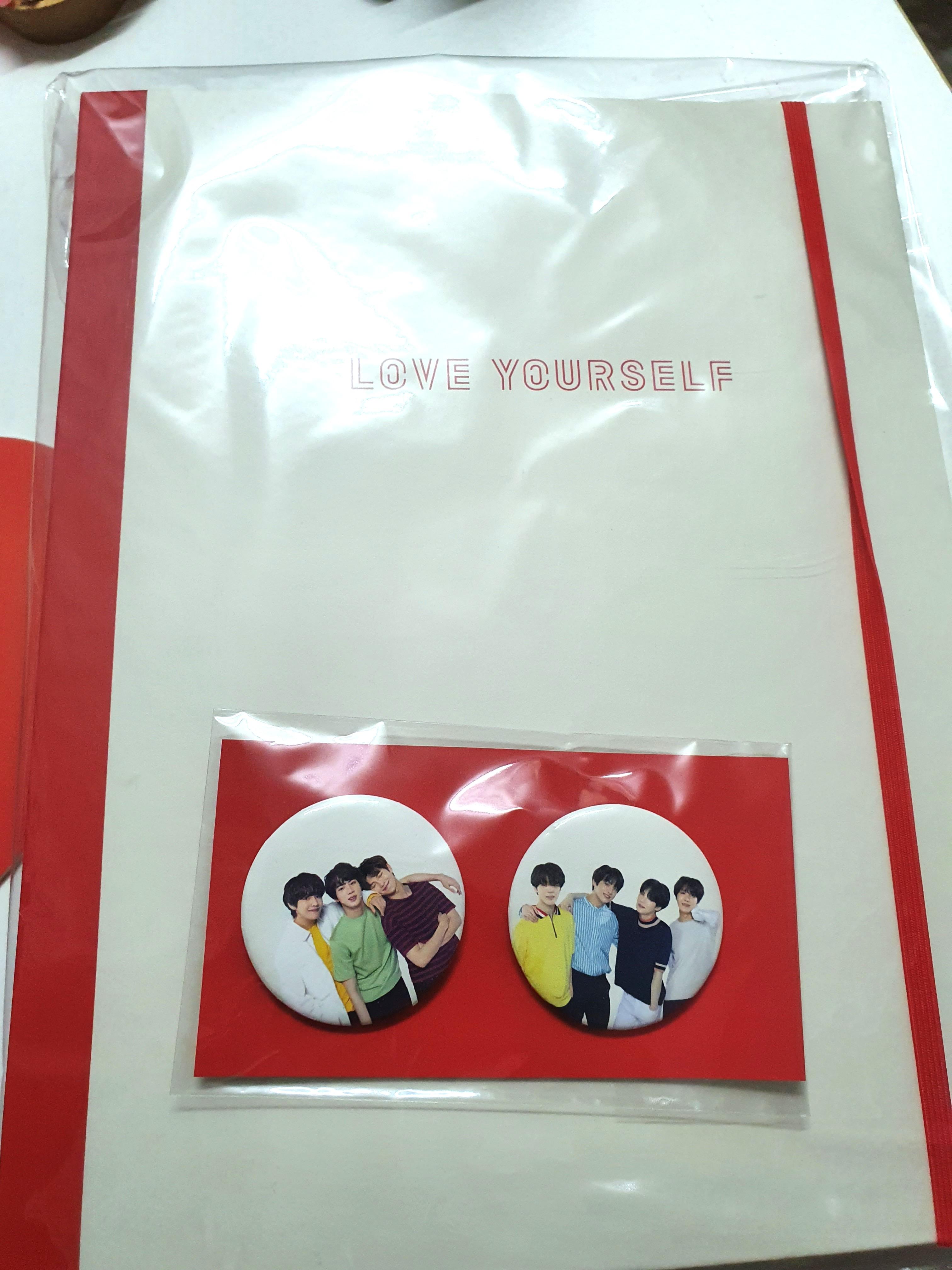 Official BTS LOVE YOURSELF Can Badge Book, Hobbies & Toys