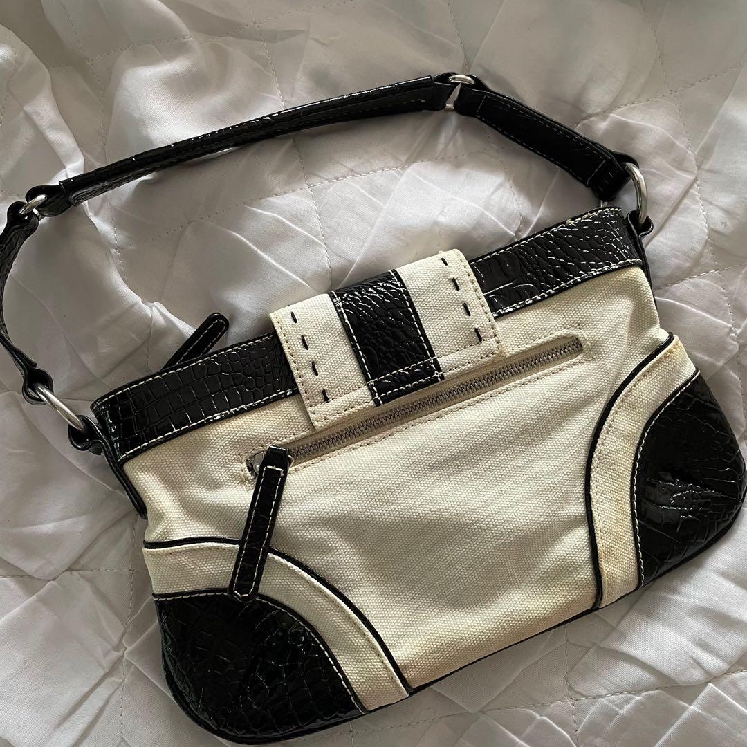 River Island Baguette Bag Women s Fashion Bags Wallets Shoulder Bags on Carousell