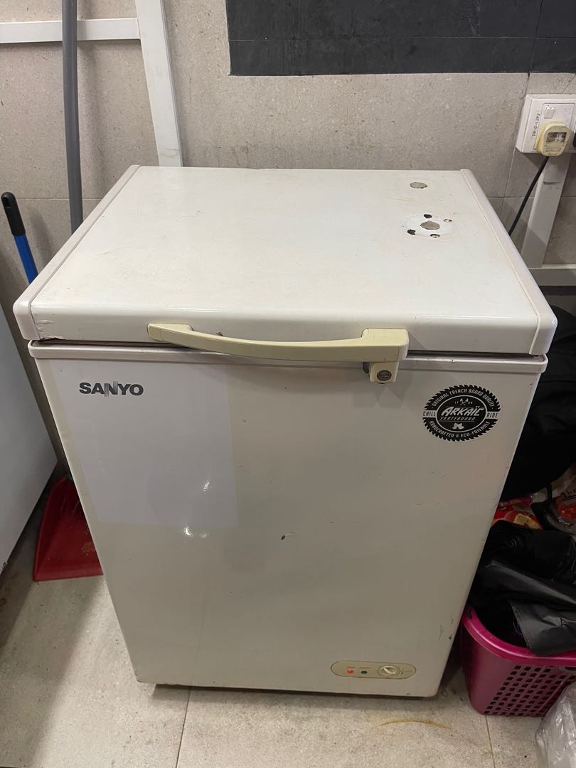 Sanyo Chest Freezer 100L, TV & Home Appliances, Kitchen Appliances, Refrigerators & Freezers on