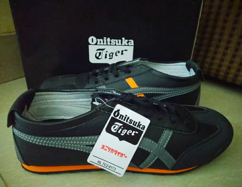 beli sepatu onitsuka tiger online