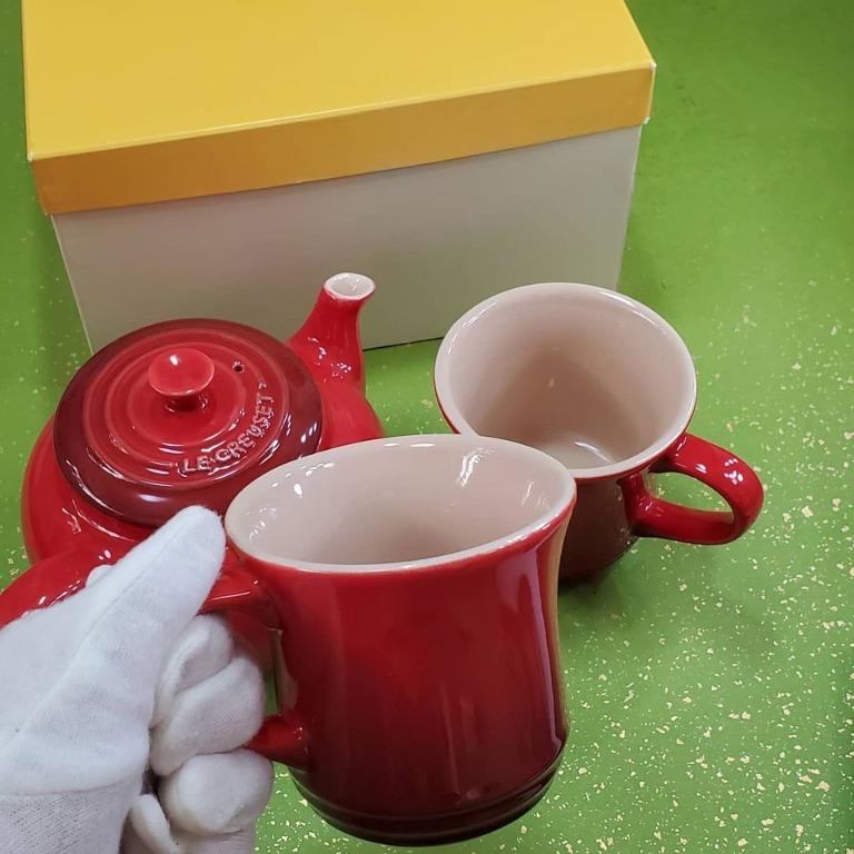 Teapot Set LE CREUSET, Furniture & Home Living, Kitchenware