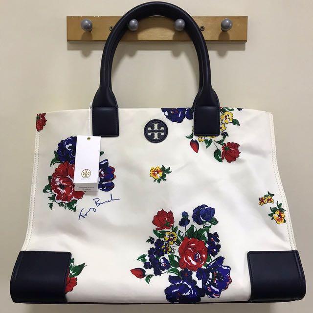 Tory Burch Ella Tea Rose Nylon Printed Tote, Women's Fashion, Bags &  Wallets, Tote Bags on Carousell