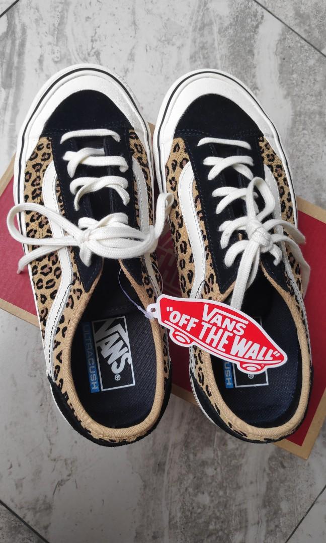 vans 36 decon leopard