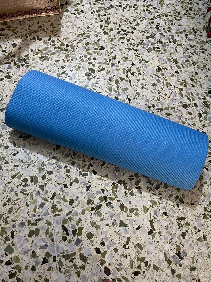 Yoga Mat// Exercise Mat, Sports Equipment, Exercise & Fitness, Exercise
