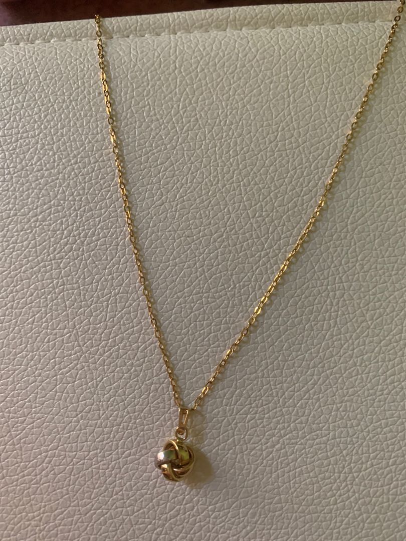 18k gold knot necklace, Women's Fashion 