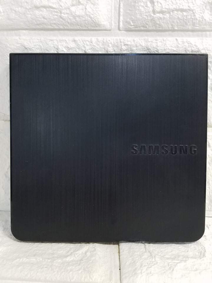 2. Portable DVD writer MODEL SE218, Computers & Tech, Desktops on