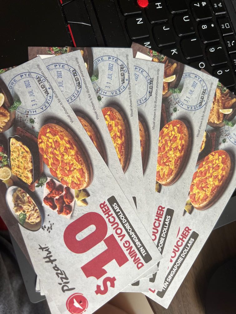 60 Pizza Hut 10 deno vouchers expiring 31 Jul 2022, Tickets