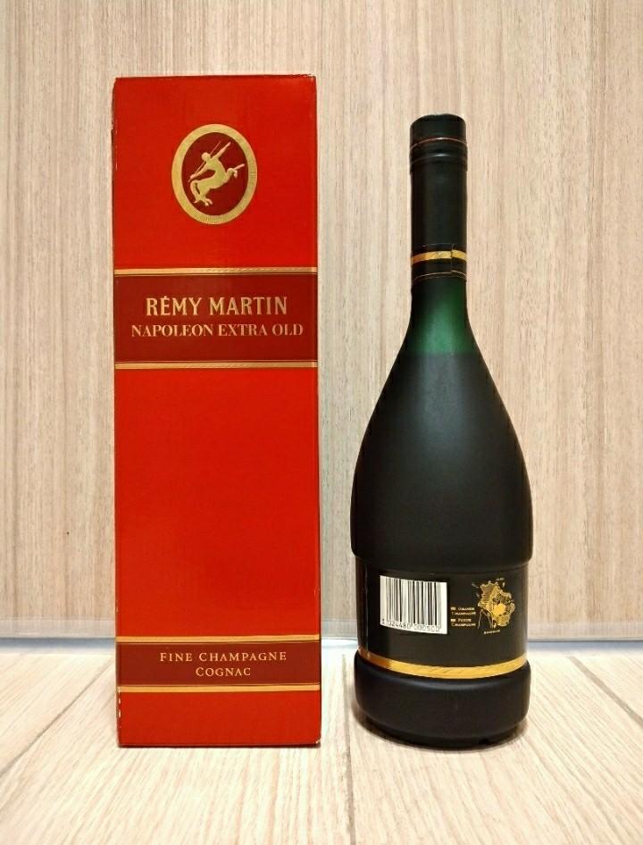 90'S REMY MARTIN Napoleon Extra Old Cognac (Red  stamp)90年代出品人頭馬沙樽拿破崙級別干邑(紅章),40%,700ml, 嘢食& 嘢飲, 酒精飲料- Carousell