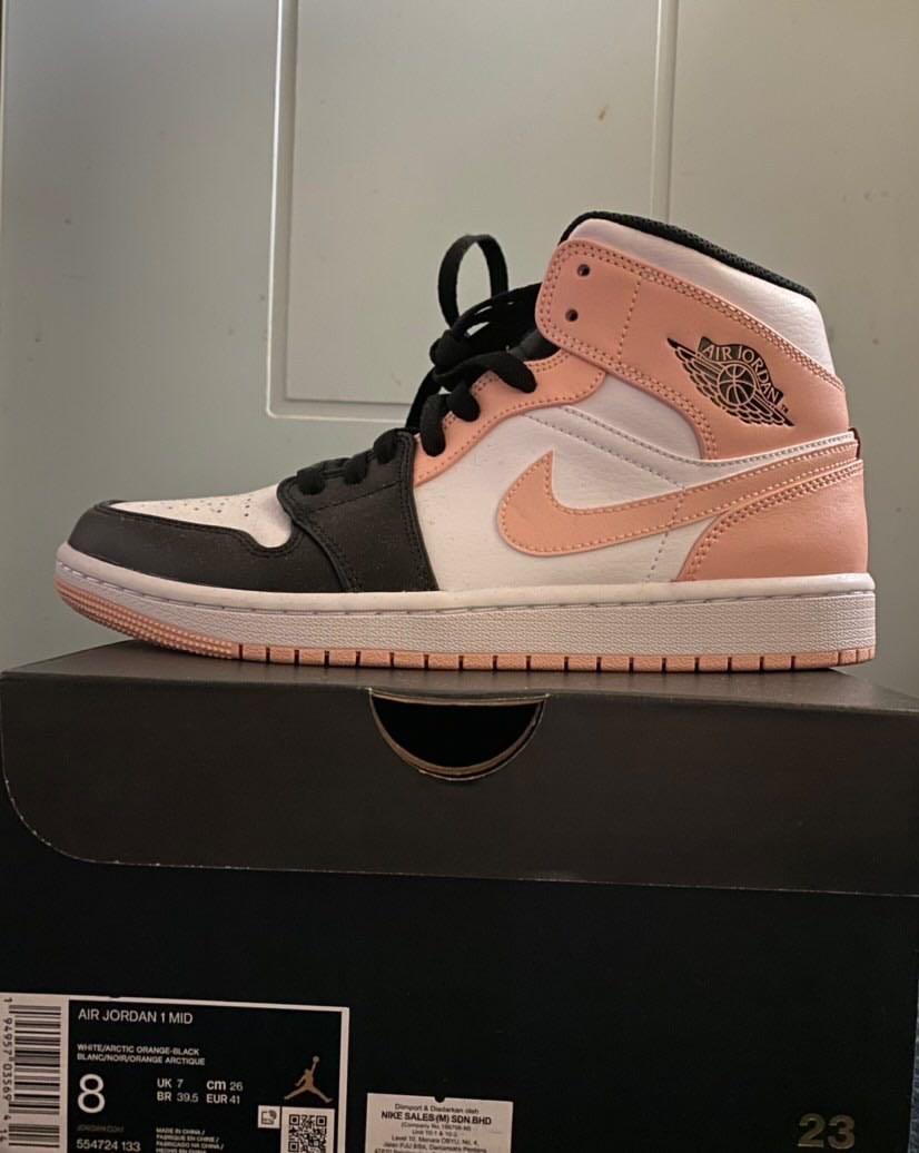 Air Jordan 1 Mid Pink, Men's Fashion, Footwear, Sneakers on Carousell