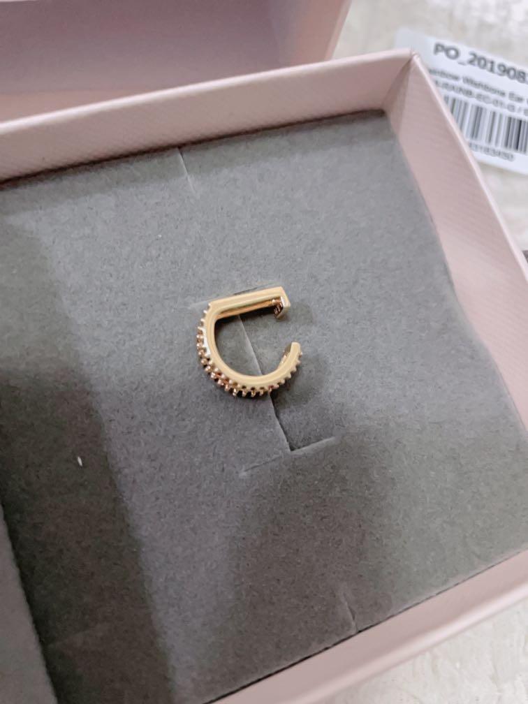 Astrid & miyu wishbone ear cuff, 女裝, 飾物及配件, 耳環 Carousell