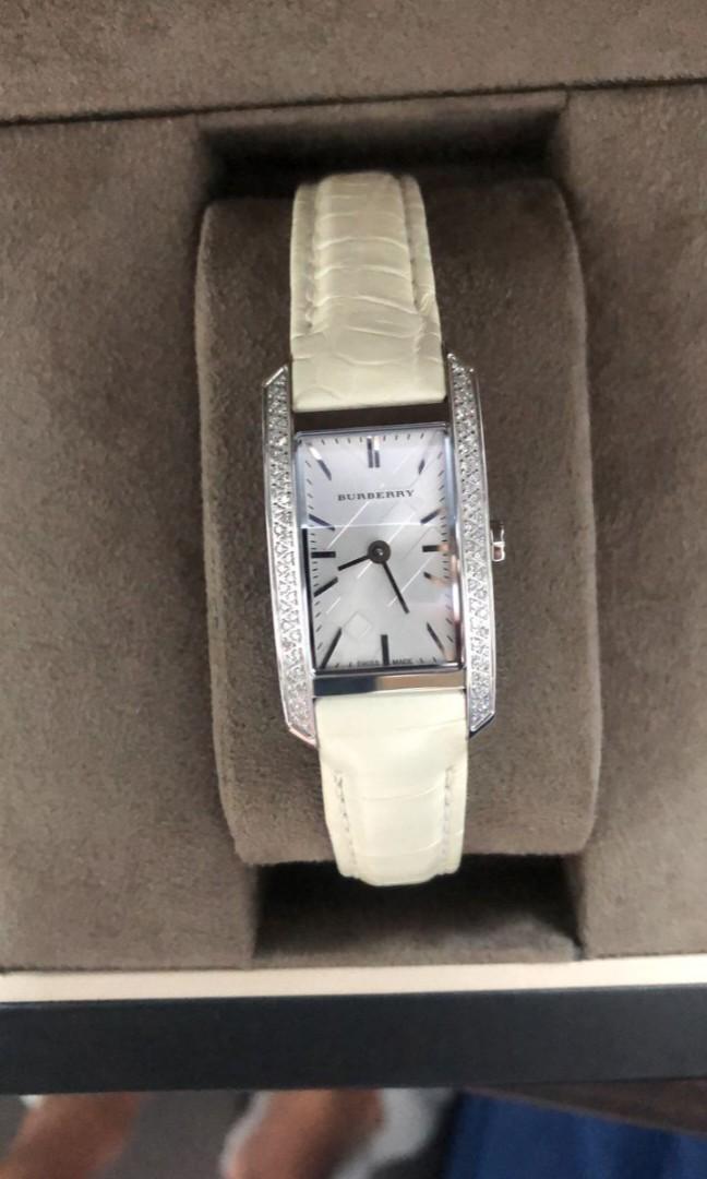 Authentic BURBERRY stainless steel alligator diamond watch