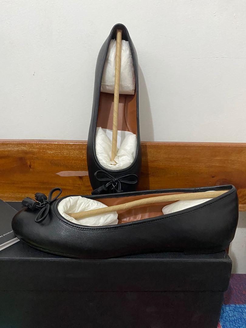 Coach bea leather flat deals