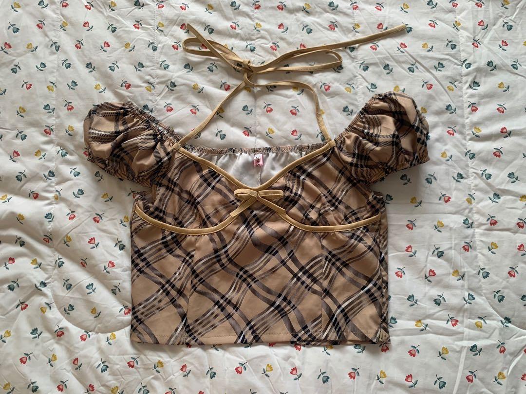 Burberry pattern hotsell top
