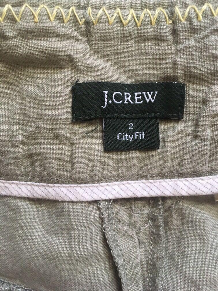 j.crew shorts (moss green) (Size 29-30) (Category: Shorts) located in Cabanatuan. Submitted by genrbr08 (Listing ID 1122385060, Image 2). Description: J. Crew Shorts Moss Green Size: US 2 City Fit Good as new Bought in US.