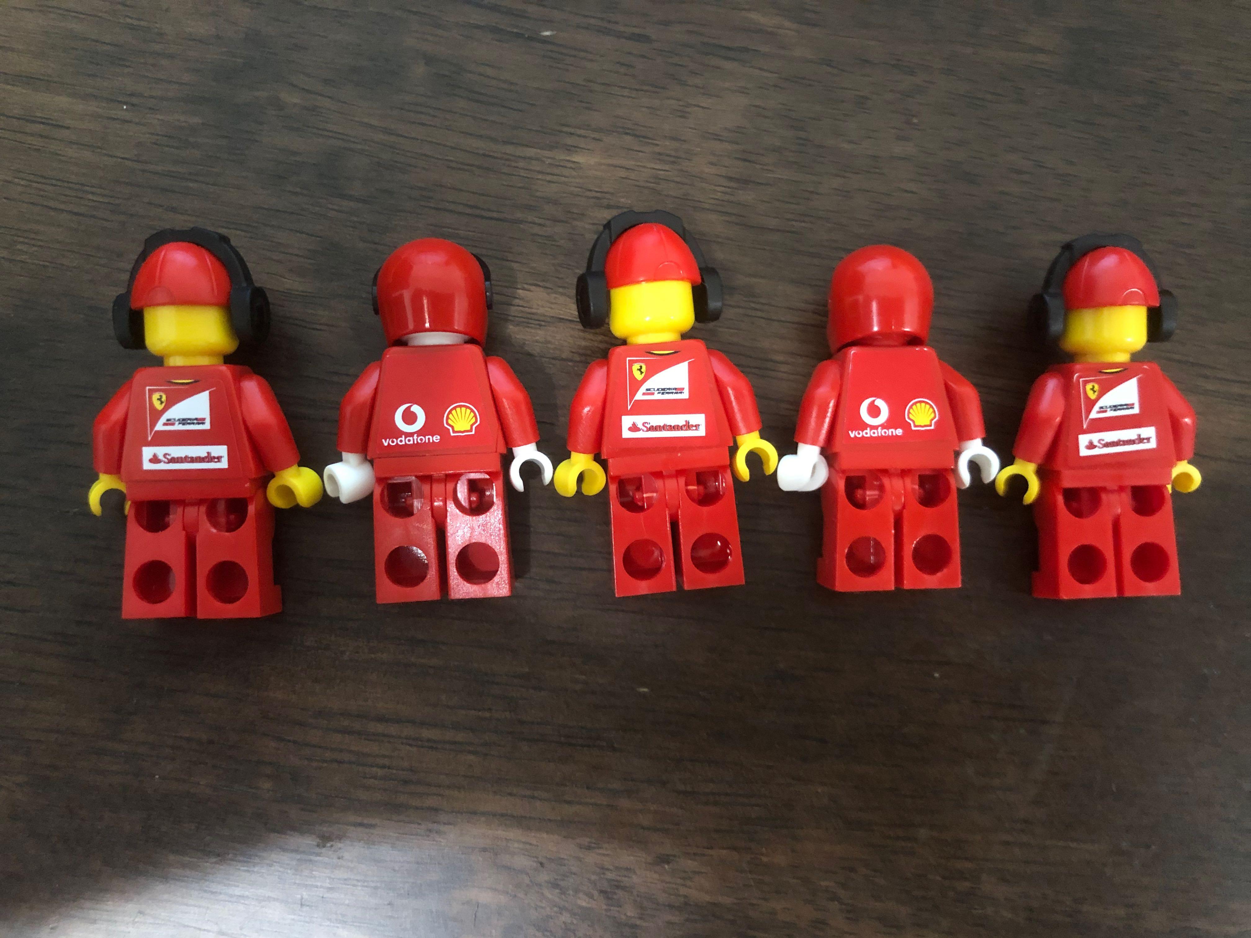 Lego outlet ferrari minifigures