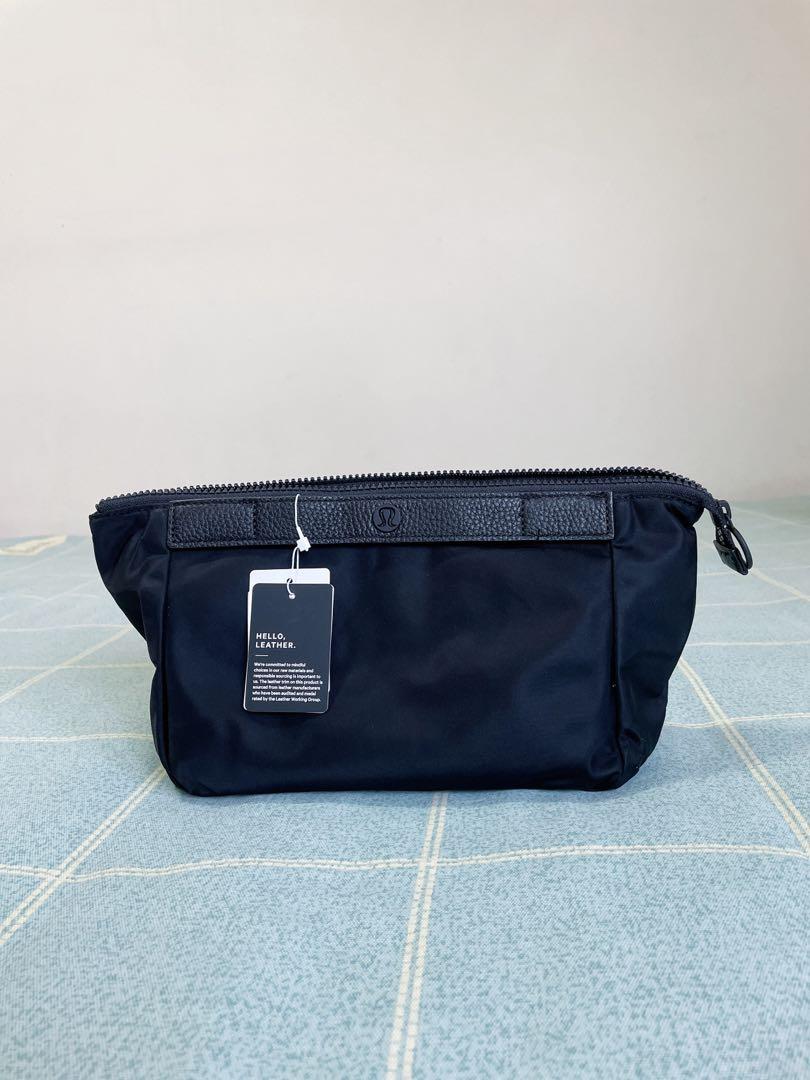 Lululemon Travel Easy Kit 4.5L, Women's Fashion, Bags & Wallets, Purses