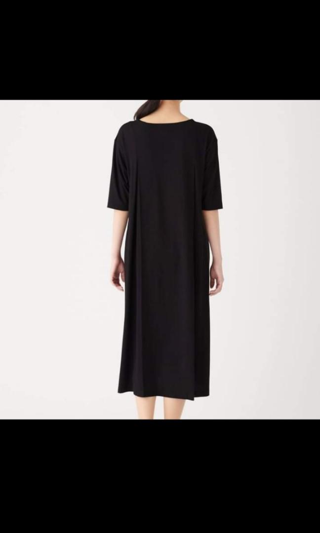 Muji online black dress